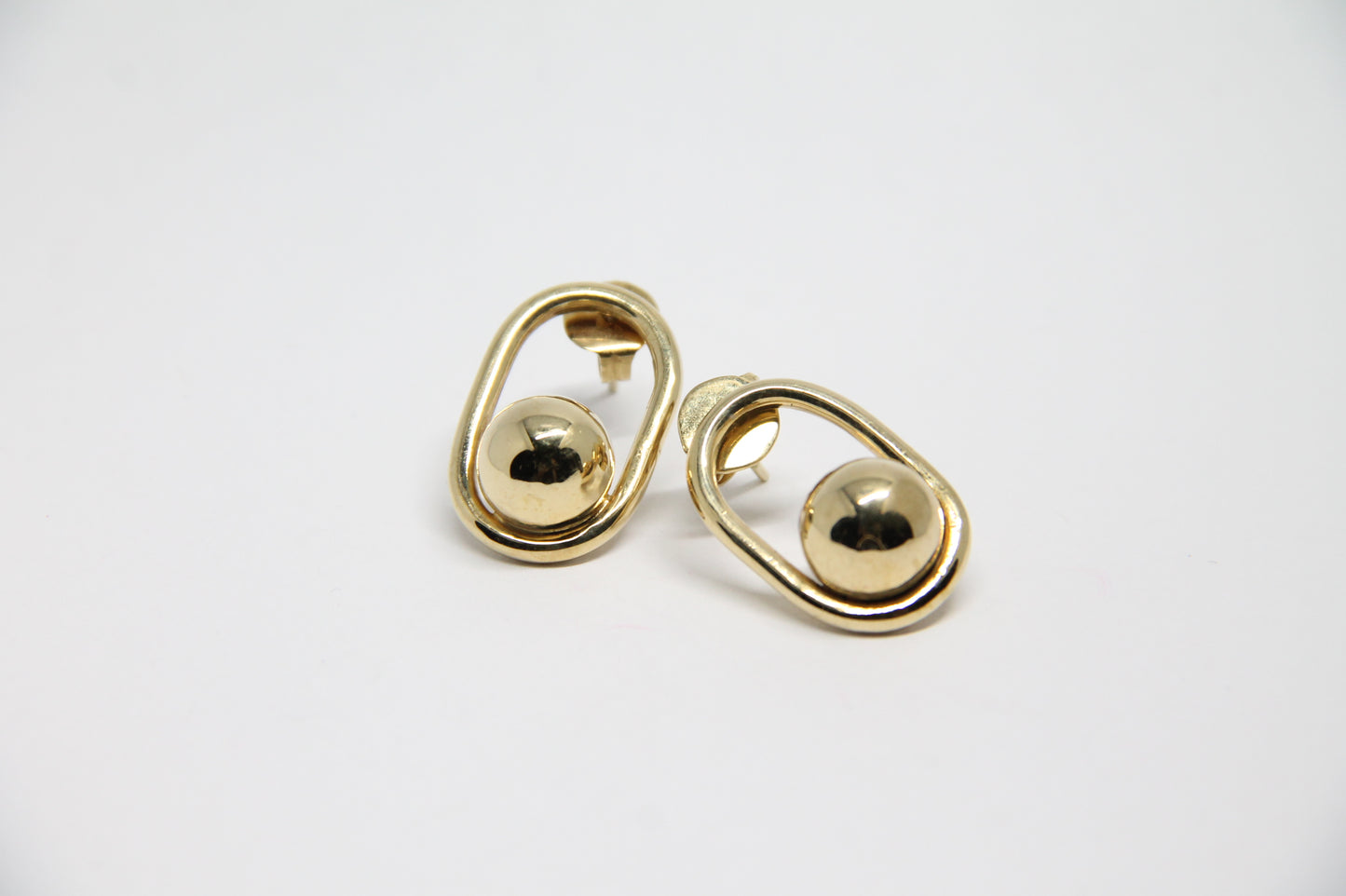 Aretes Encantada