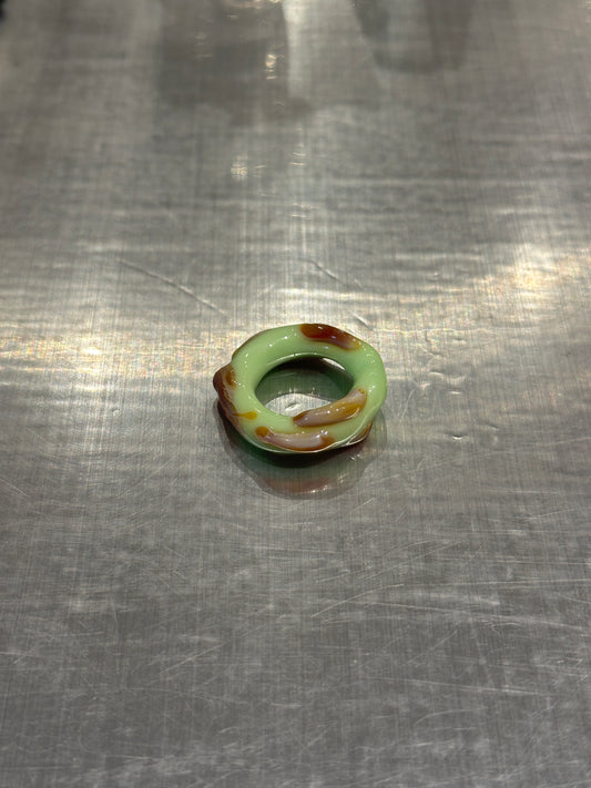 Anillo Liso con Manchas
