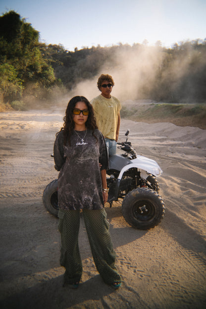 PLAYERA OVER NEGRA TYE-DYE