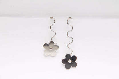 Aretes Flores Columpio